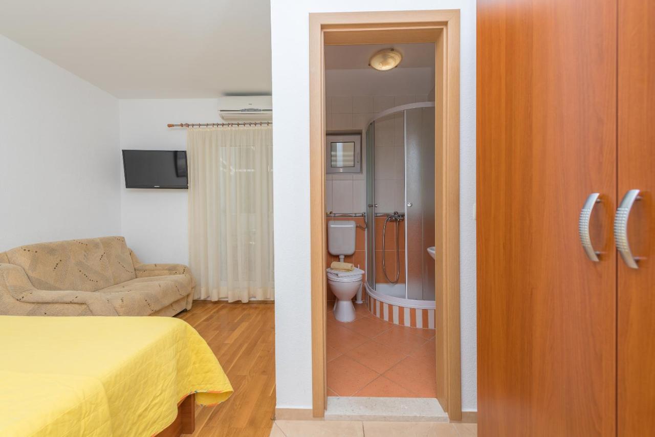 Apartmants Sestic Tučepi Exteriör bild