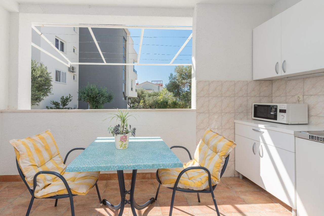 Apartmants Sestic Tučepi Exteriör bild