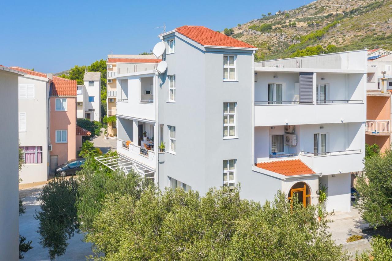 Apartmants Sestic Tučepi Exteriör bild