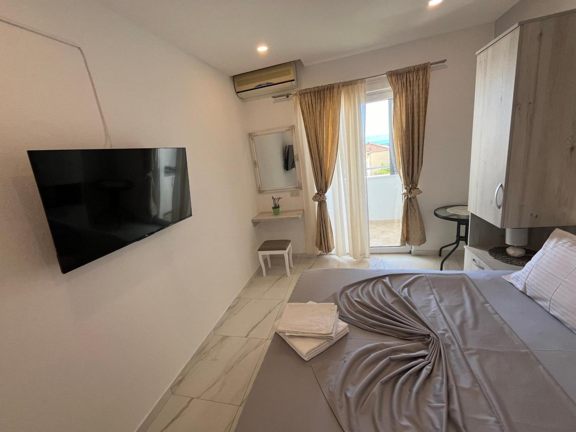 Apartmants Sestic Tučepi Exteriör bild